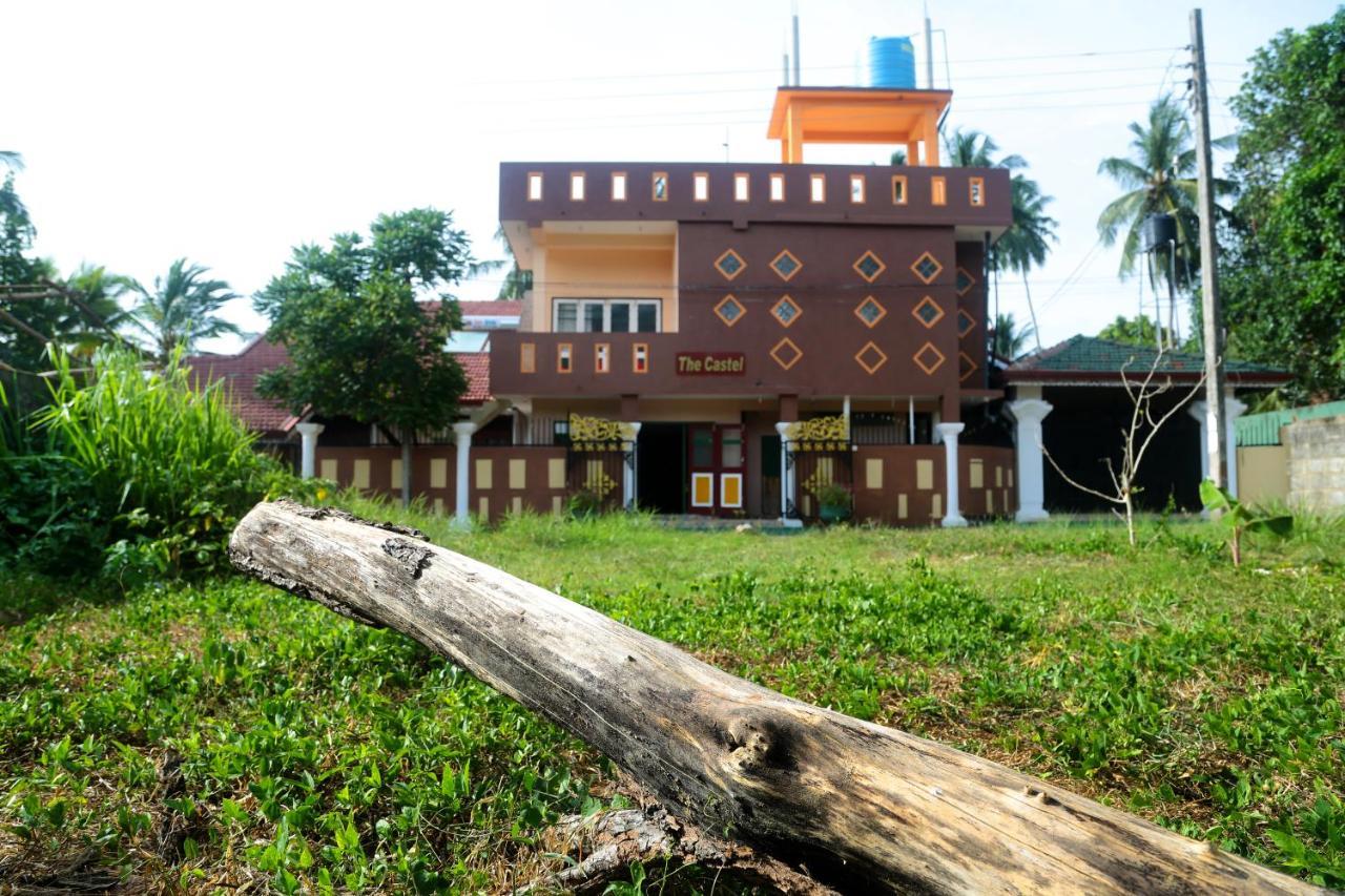The Castle Katunayaka Exterior foto