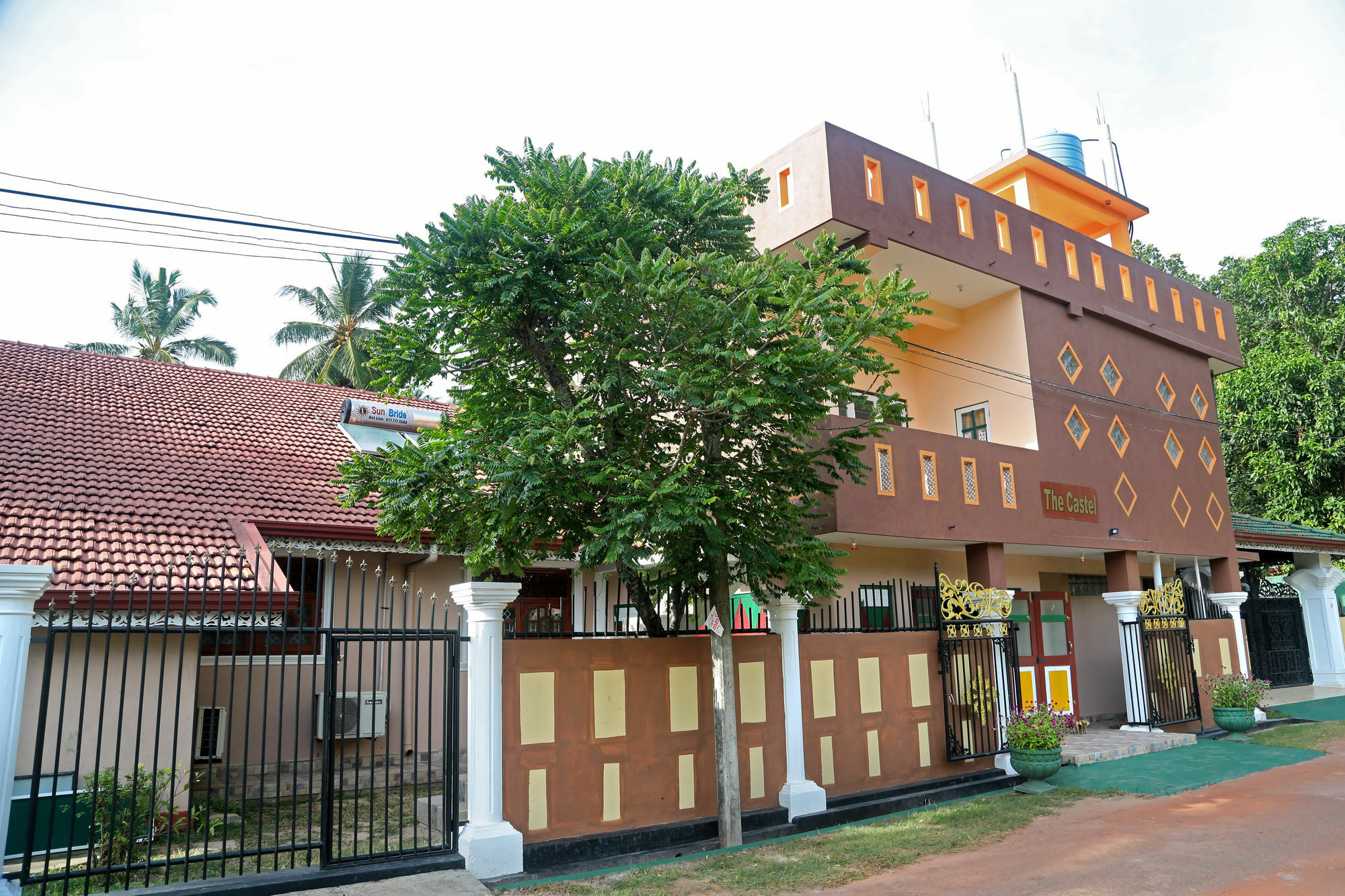 The Castle Katunayaka Exterior foto